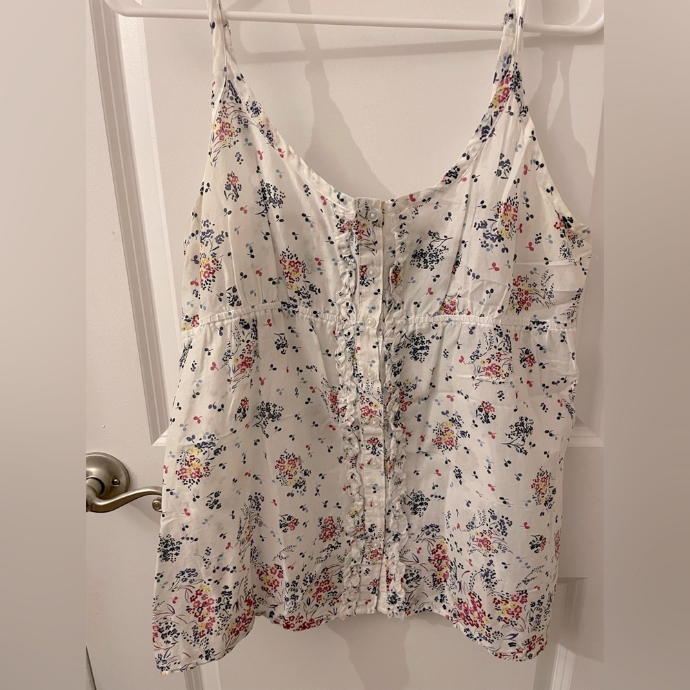 Beautiful simple tank top with spaghetti, size Large, no stains, no holes.
